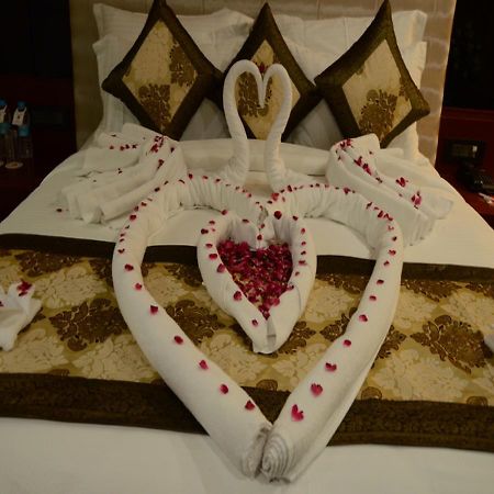 Charanpahari Hotel Nowe Delhi Zewnętrze zdjęcie