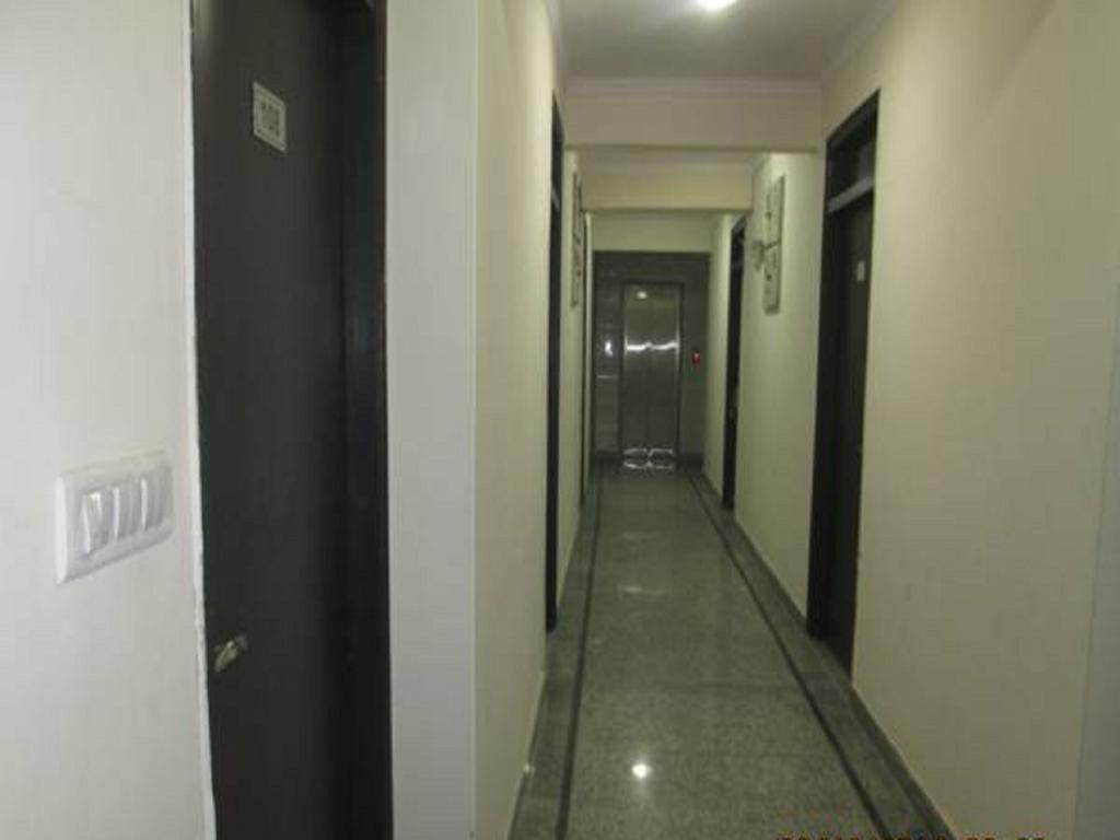 Charanpahari Hotel Nowe Delhi Zewnętrze zdjęcie