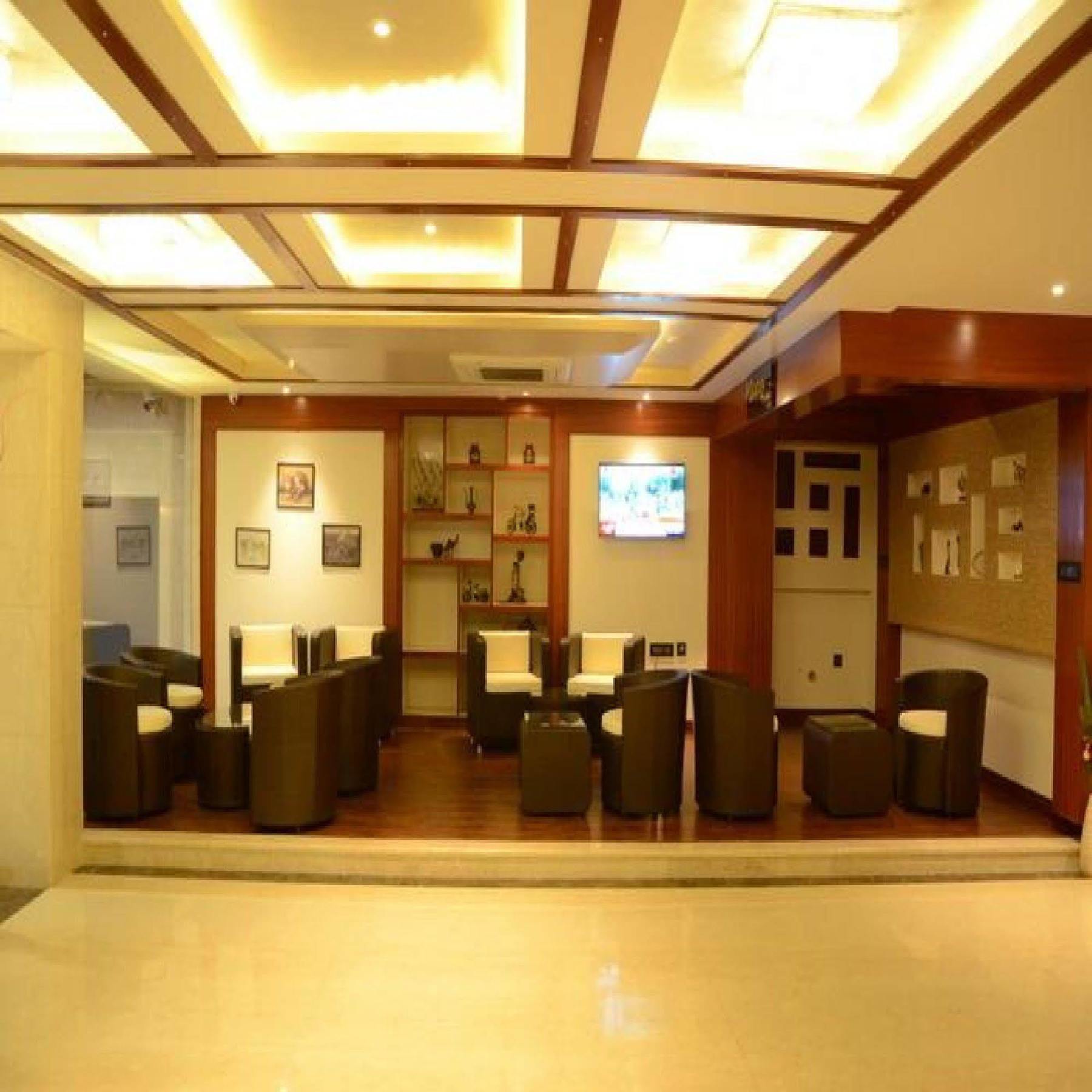 Charanpahari Hotel Nowe Delhi Zewnętrze zdjęcie